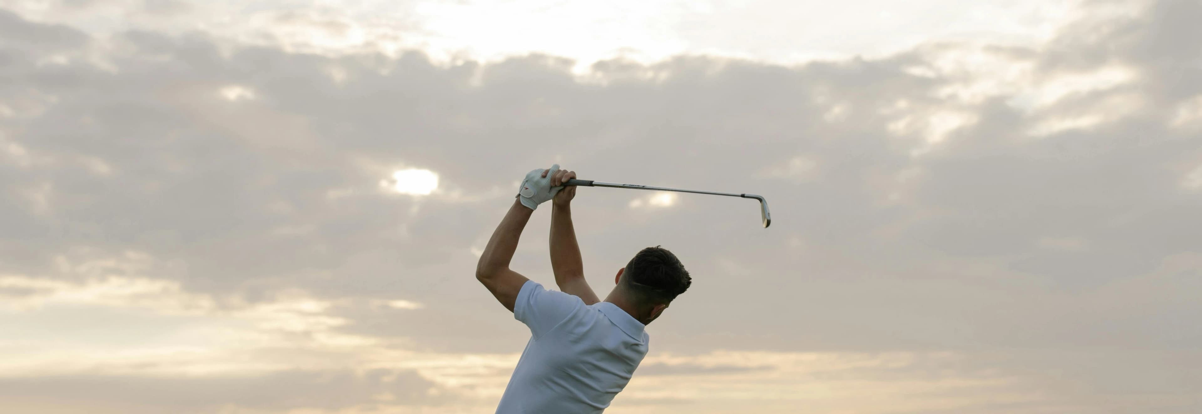 Jugar al golf cerca del aeropuerto de Alicante con green fees exclusivos para clientes de Malco