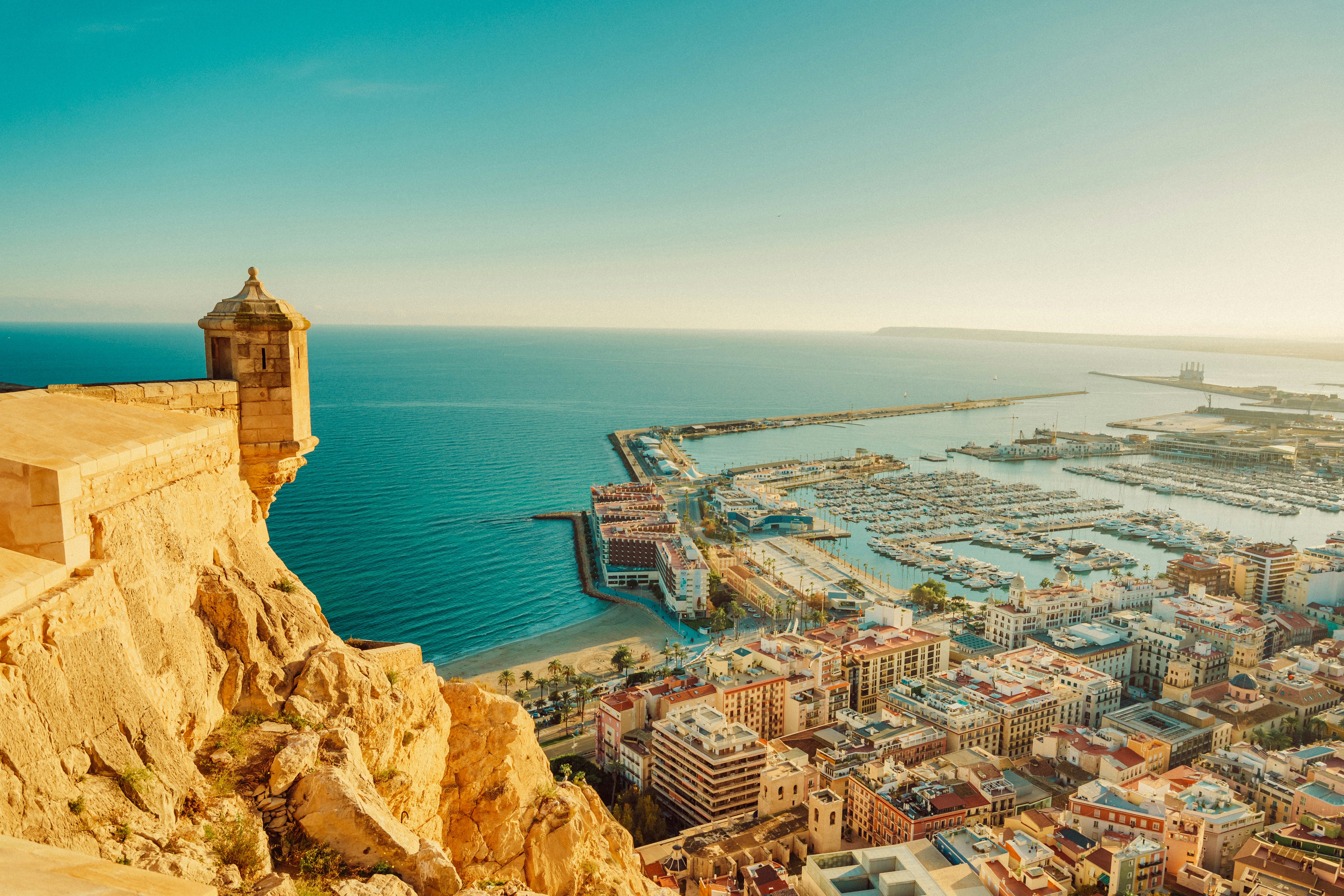 5 Dörfer in Alicante, so fotogen, dass Sie an jeder Kurve anhalten möchten