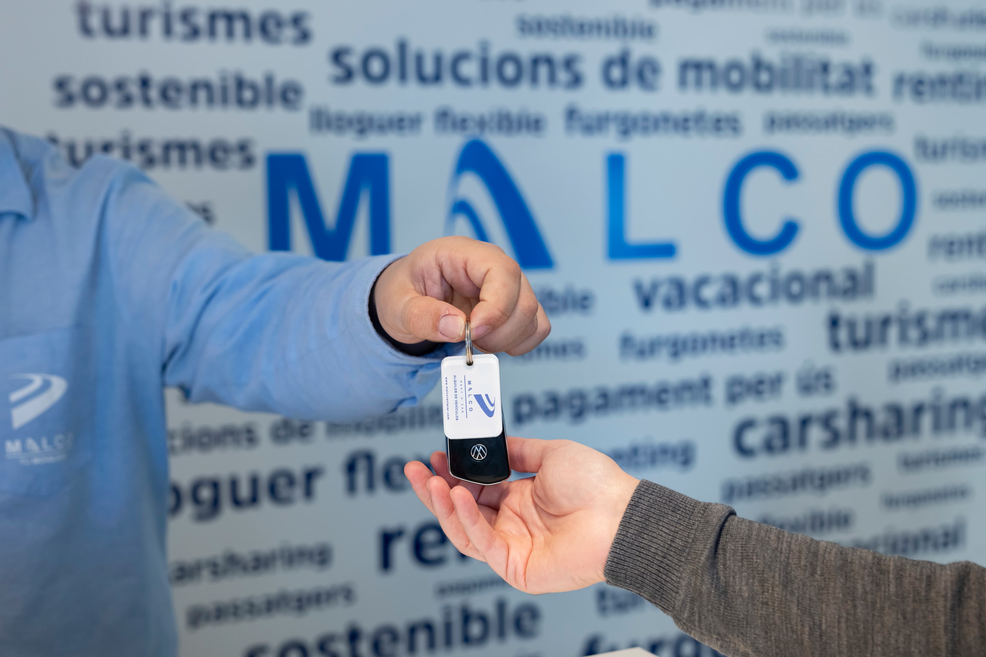 Reunión de asesoramiento para contratar renting de empresa